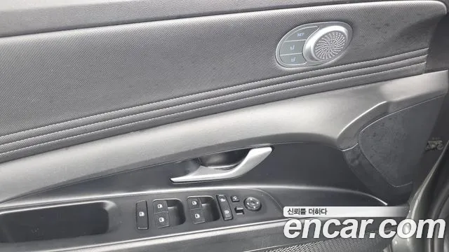Hyundai AVANTE Inspiration — Фото автомобиля 28