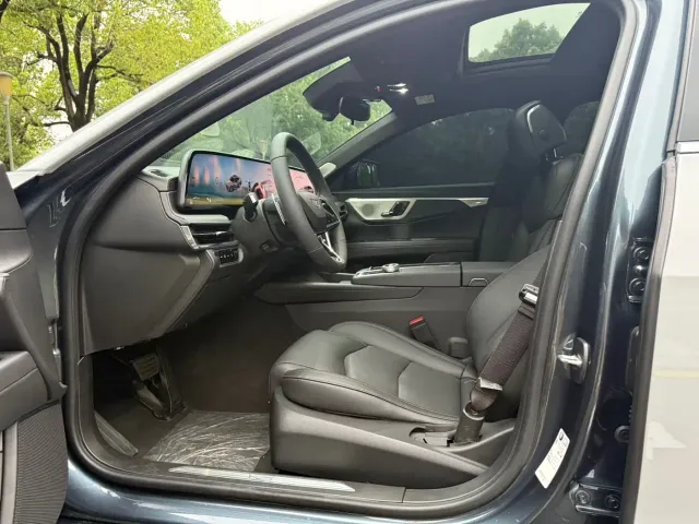 Cadillac CT6 — Фото автомобиля 7