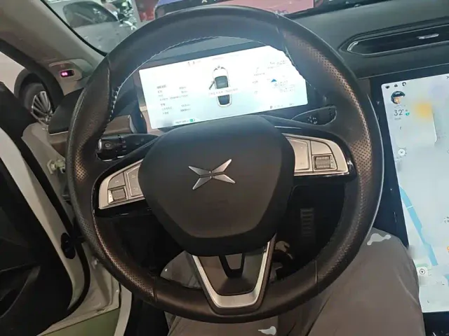 Xpeng P5 — Фото автомобиля 6