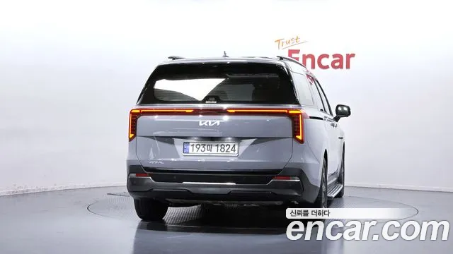 Kia Carnival 4th Gen — Фото автомобиля 4