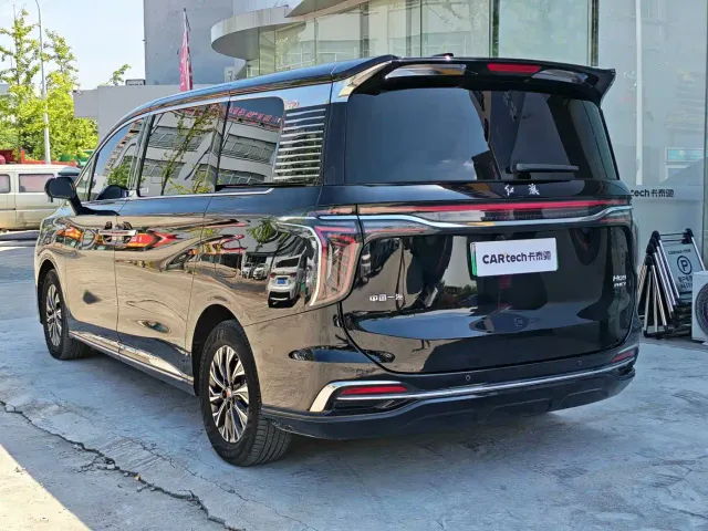 Hongqi HQ9 PHEV — Фото автомобиля 11