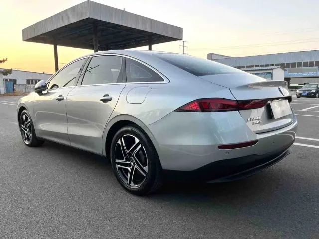 Roewe D7 — Фото автомобиля 5