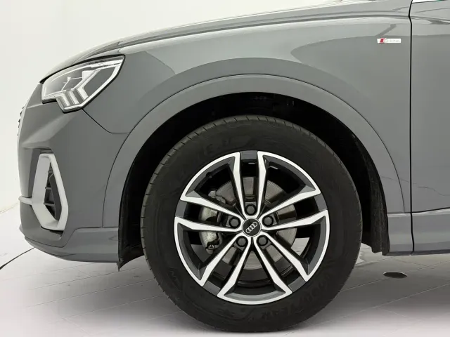 Audi Q3 — Фото автомобиля 22