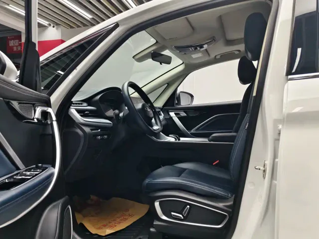 Geely Jiaji — Фото автомобиля 3