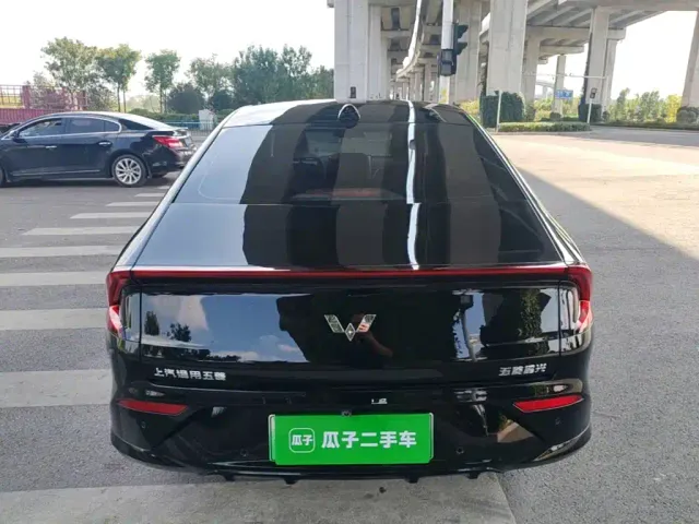 Wuling Starlight — Фото автомобиля 5