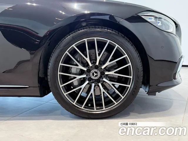Mercedes-Benz S-Class — Фото автомобиля 5