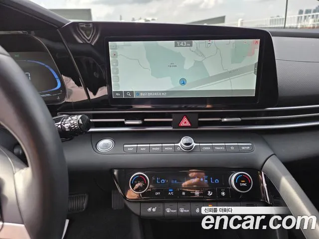 Hyundai Avante CN7 — Фото автомобиля 11