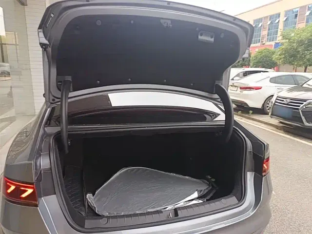 BYD Qin PLUS — Фото автомобиля 18