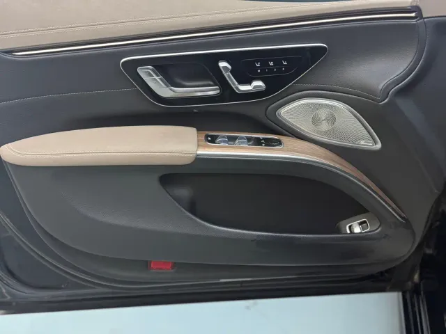 Mercedes-Benz EQS — Фото автомобиля 18