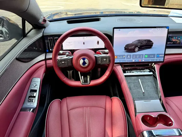 Denza Z9GT — Фото автомобиля 12