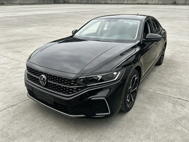 Фотография автомобиля — Volkswagen Passat