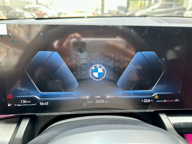 BMW 5 Series — Фото автомобиля 11