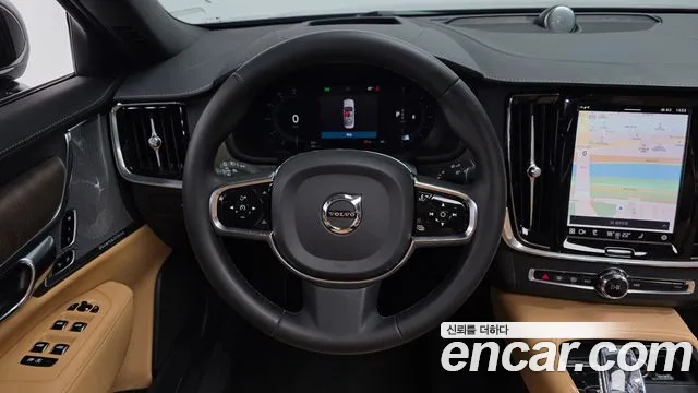 Volvo S90 — Фото автомобиля 13