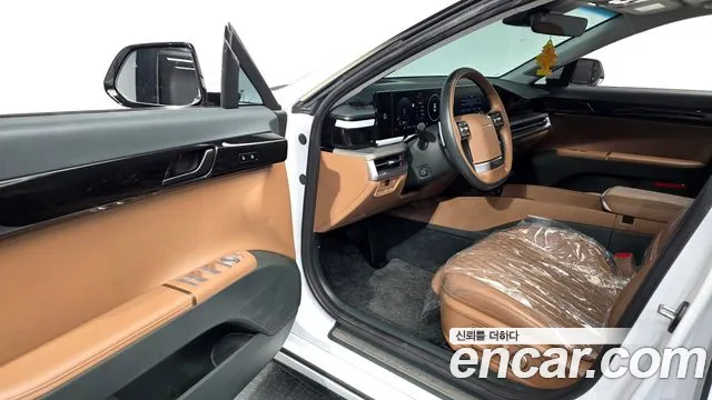 Hyundai Grandeur GN7 — Фото автомобиля 10