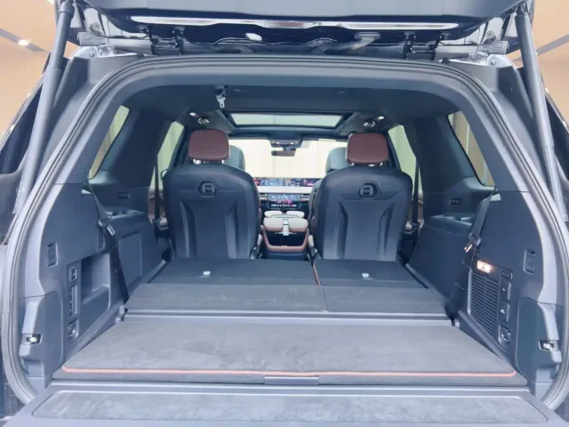 Lincoln Navigator — Фото автомобиля 7