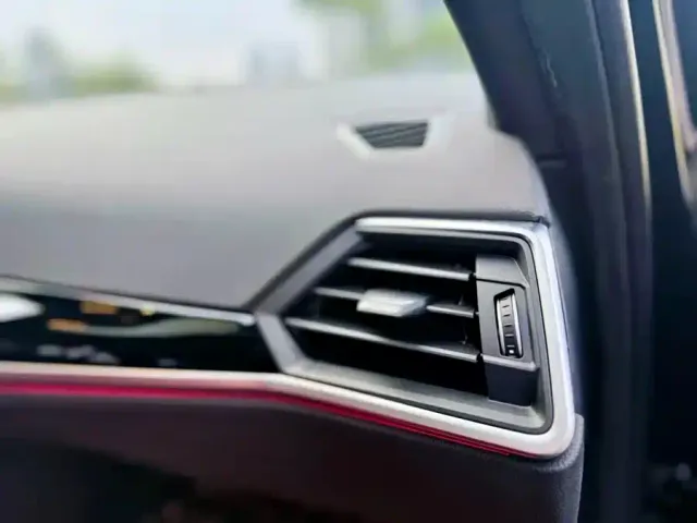 BMW 3 Series — Фото автомобиля 5