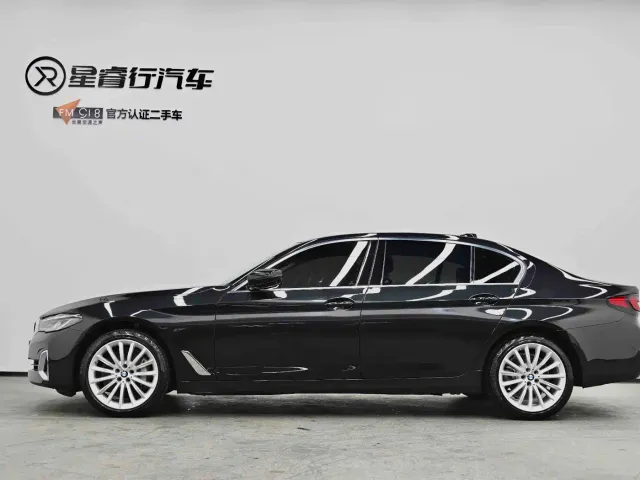 BMW 5 Series — Фото автомобиля 6