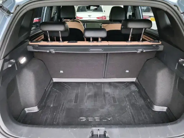 Geely ICON — Фото автомобиля 18
