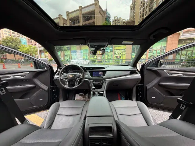 Cadillac XT5 — Фото автомобиля 29