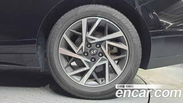Hyundai Grandeur Grandeur (GN7) — Фото автомобиля 7
