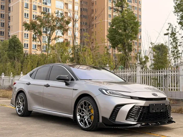Toyota Camry — Фото автомобиля 6