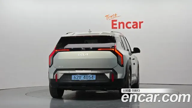 Kia EV3 — Фото автомобиля 4