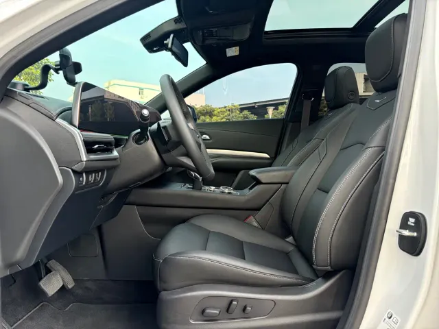 Cadillac XT4 — Фото автомобиля 10