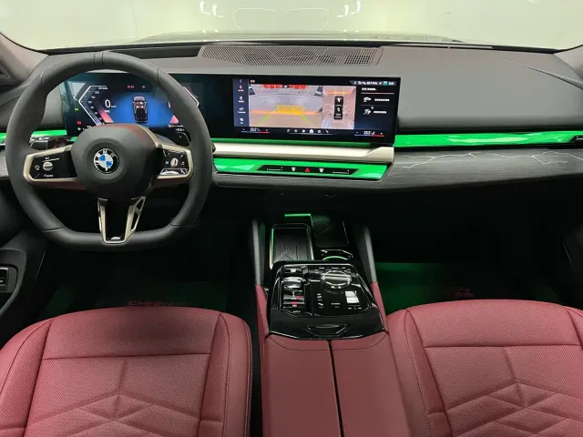 BMW 5 Series — Фото автомобиля 12