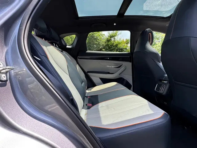 BYD Song PLUS — Фото автомобиля 11