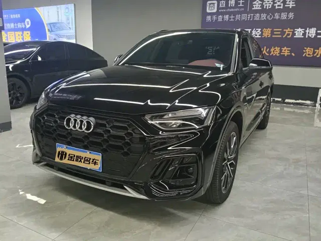 Фотография автомобиля — Audi Q5L