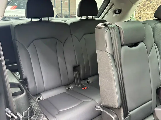 Audi Q7 — Фото автомобиля 16