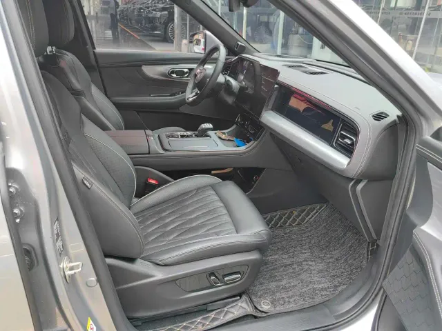 GAC Trumpchi GS8 — Фото автомобиля 11