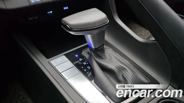 Hyundai Avante — Фото автомобиля 12