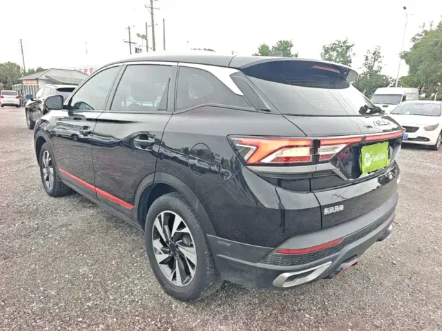 Dongfeng Fengshen AX7 — Фото автомобиля 4