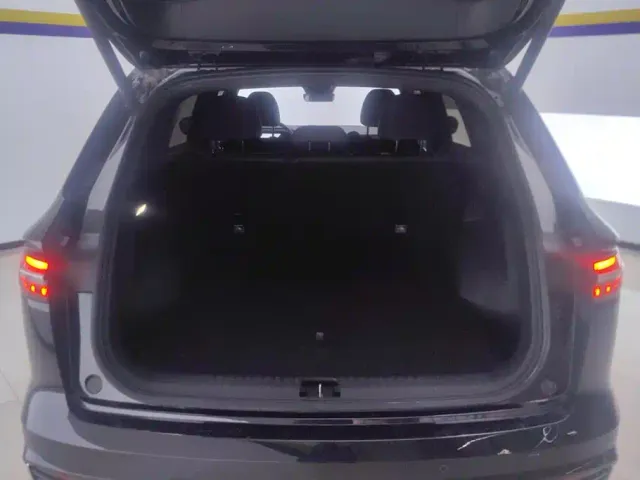 Geely Xingyue L — Фото автомобиля 4