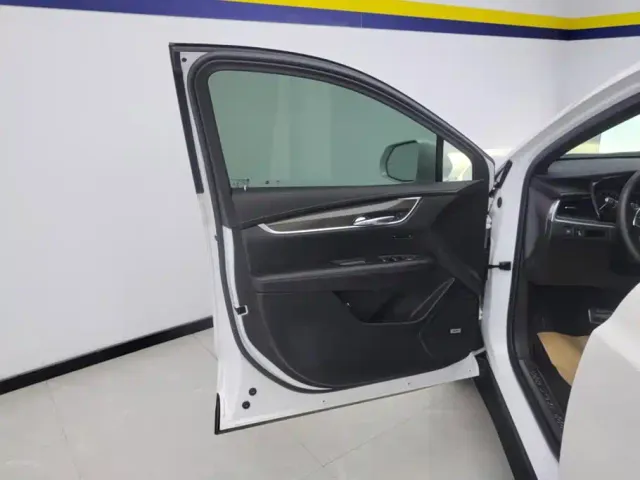 Cadillac XT5 — Фото автомобиля 7