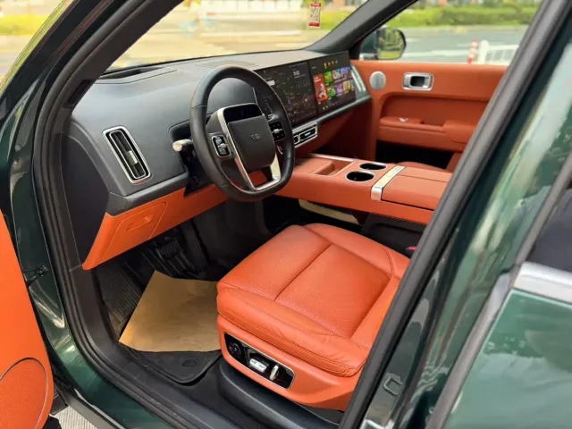 Li Auto L9 — Фото автомобиля 4