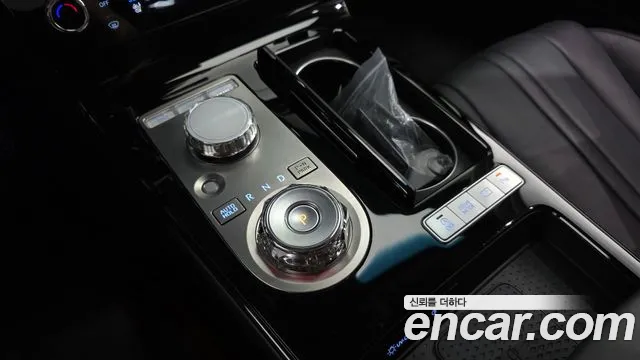 Genesis G80 Бензин 2.5 турбо AWD — Фото автомобиля 9