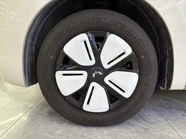Wuling Hongguang Mini EV — Фото автомобиля 4