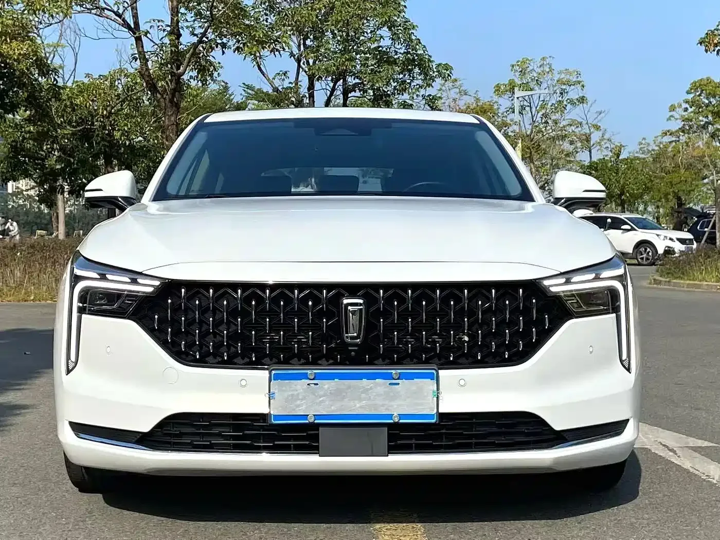 Besturn Besturn B70 2022 1.5T Automatic 15th Anniversary Classic — Фото автомобиля 2