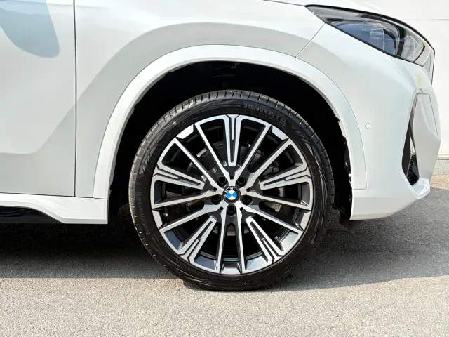 BMW X1 — Фото автомобиля 9