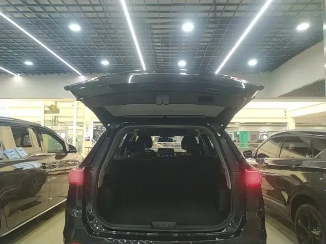 Chery Tiggo 8 — Фото автомобиля 18