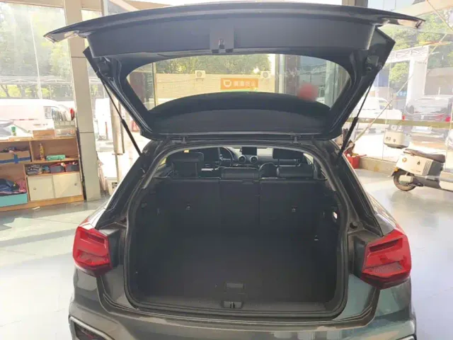 Audi Q2L — Фото автомобиля 18