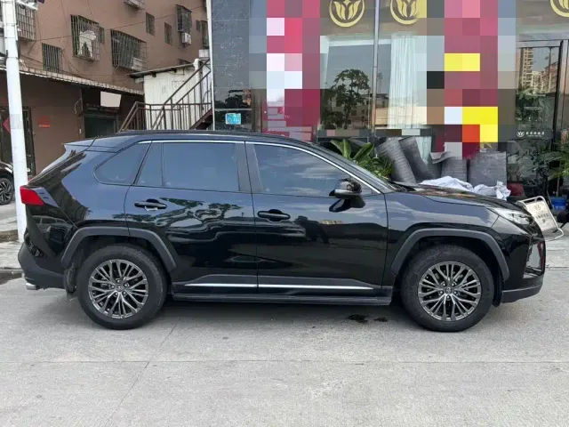 Toyota Wildlander — Фото автомобиля 3