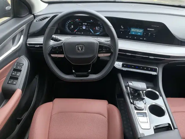 Changan Eado — Фото автомобиля 13