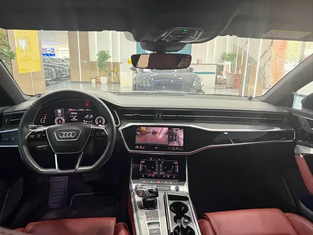 Audi A7L — Фото автомобиля 5
