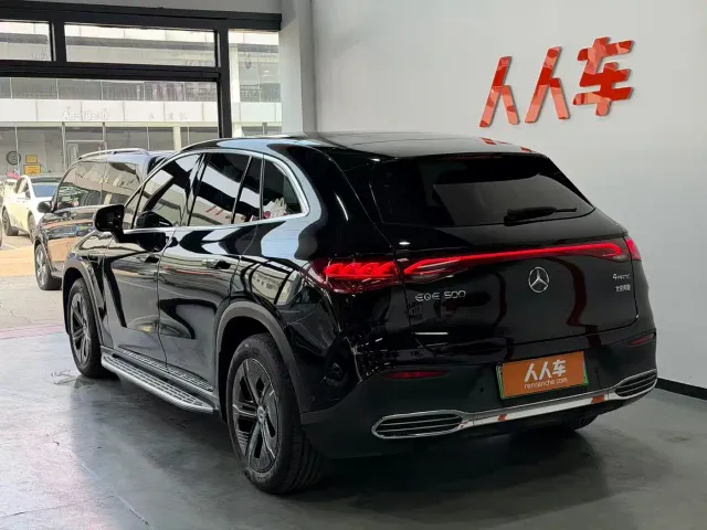 Mercedes-Benz EQE SUV — Фото автомобиля 20