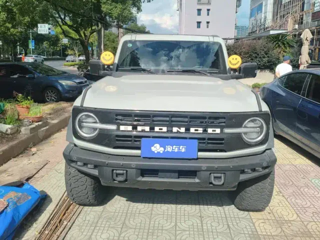 Ford Bronco — Фото автомобиля 2
