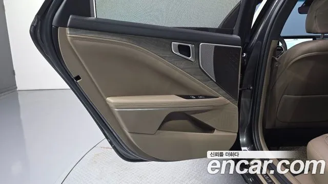Kia K8 2.5 Бензин 2WD — Фото автомобиля 24