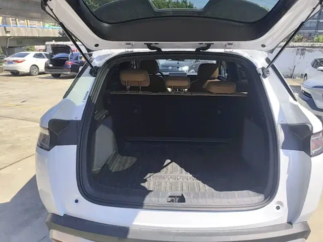 BYD Song L DM-i — Фото автомобиля 18